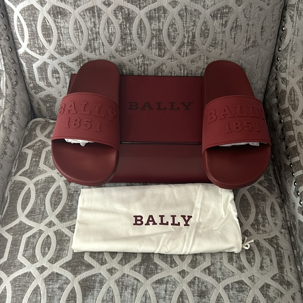 🔥 Bally slide 💯